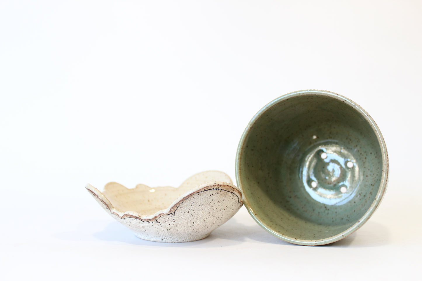 043. Textured Cloud Planter with Tray- medium pot - 5''h x 6''w