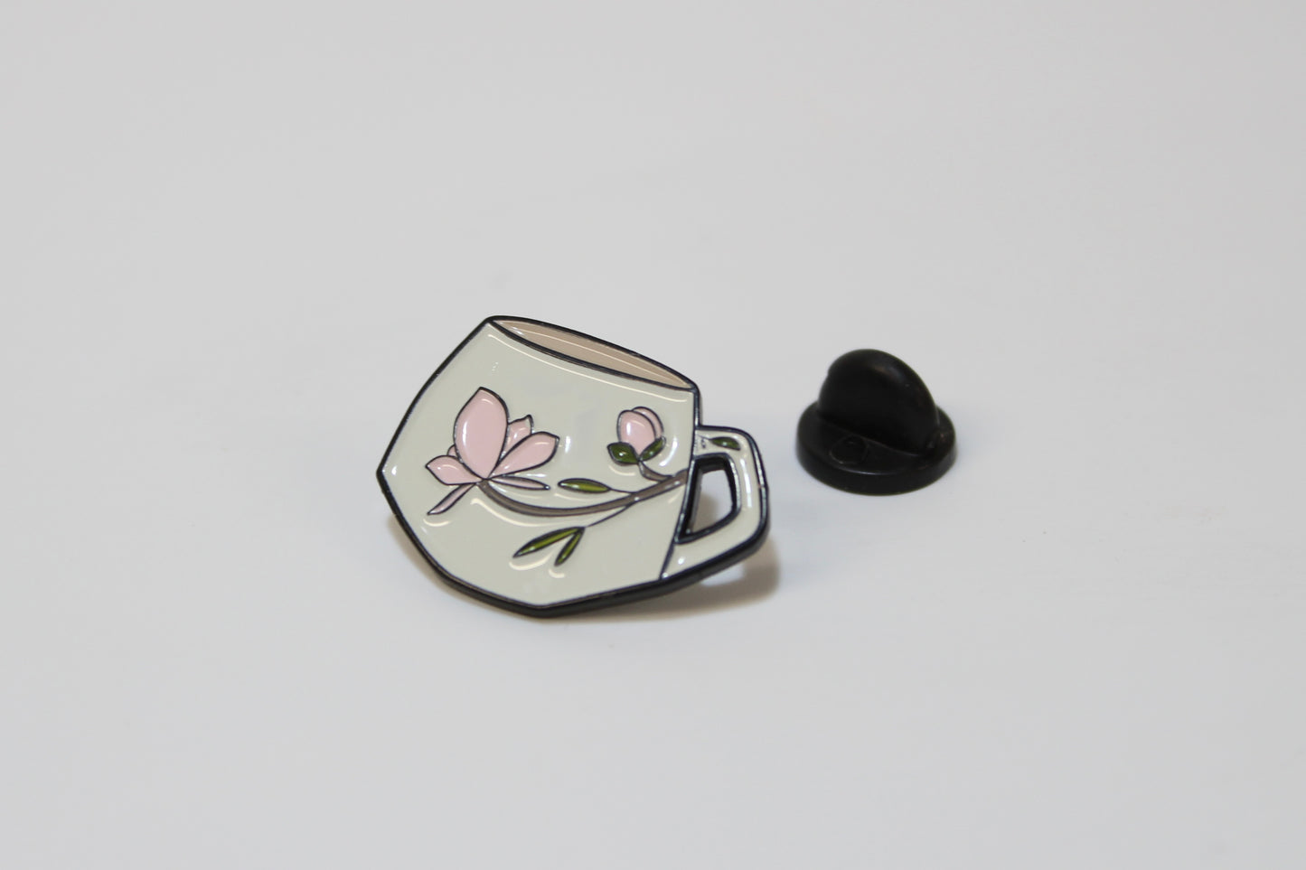 Enamel Magnolia Mug Pin. 1 inch.