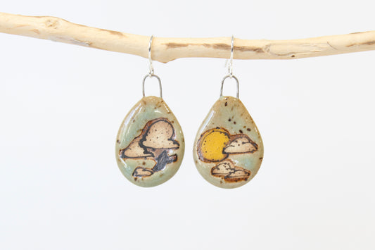 011. Sun and Cloud Flat Earrings. 1" x 1 1/4".