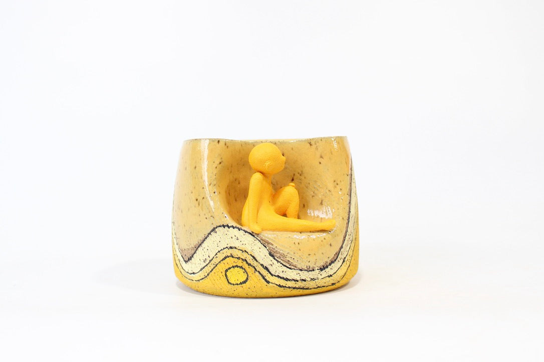 007. Yellow Wave with Circles Textured Buddy Mug - 12oz.