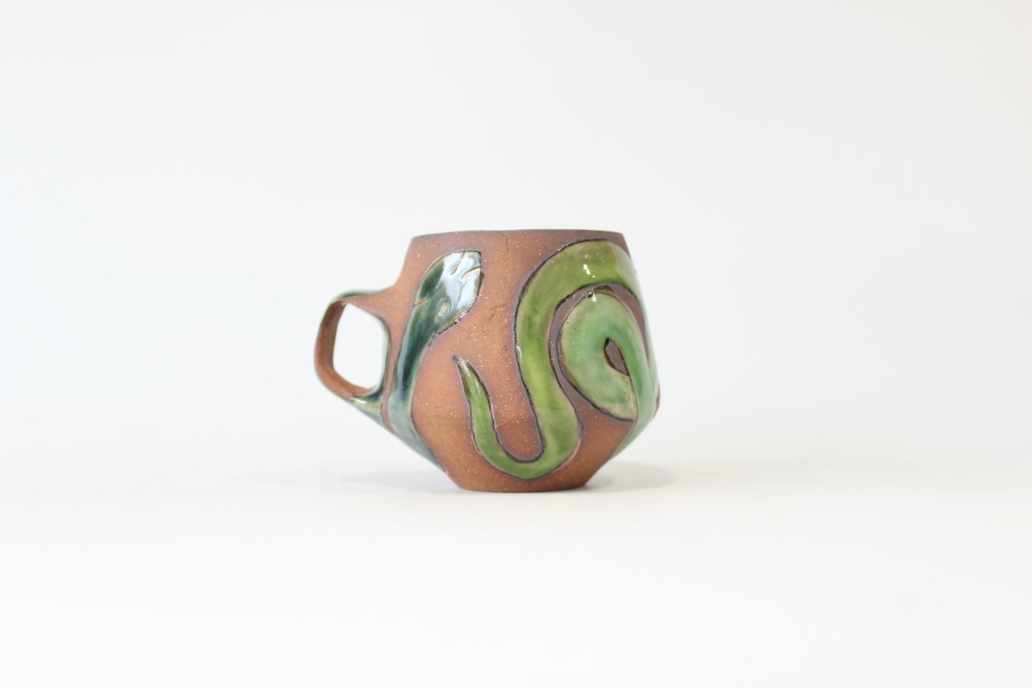 014. Snake Mug 9oz.