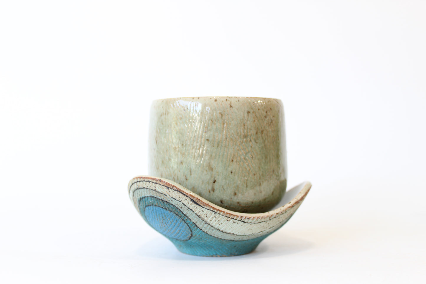 048. Textured Blue Wave with Circles Planter with Tray - small pot - 3.5''h x 4.5''w