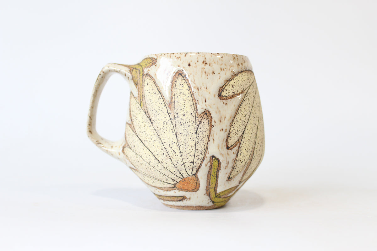 010. Yellow Coneflower Mug - 20oz.