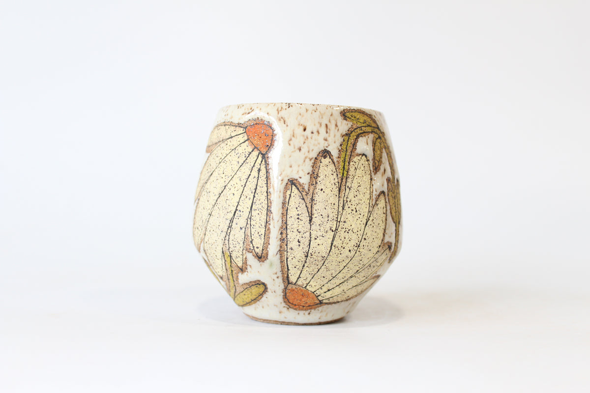 011. Yellow Coneflower Mug - 17oz.