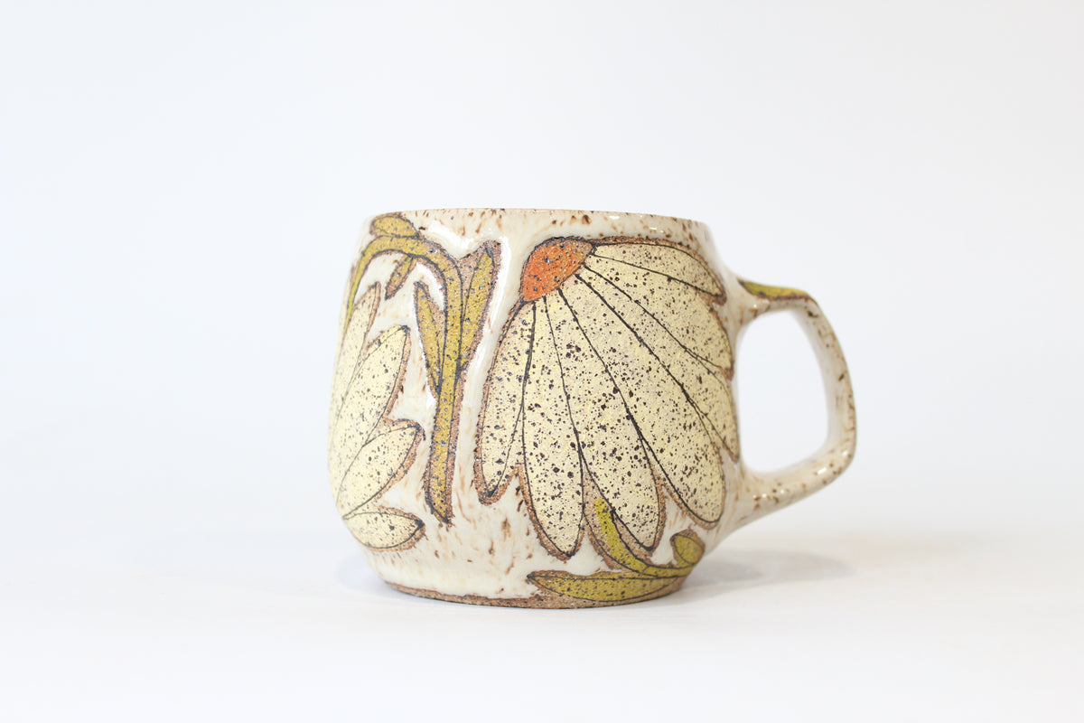 013. Yellow Coneflower Mug - 15oz.