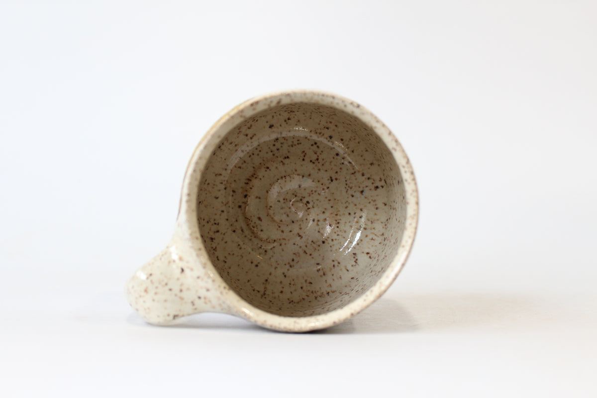 014. White Daisy Mug - 18oz.