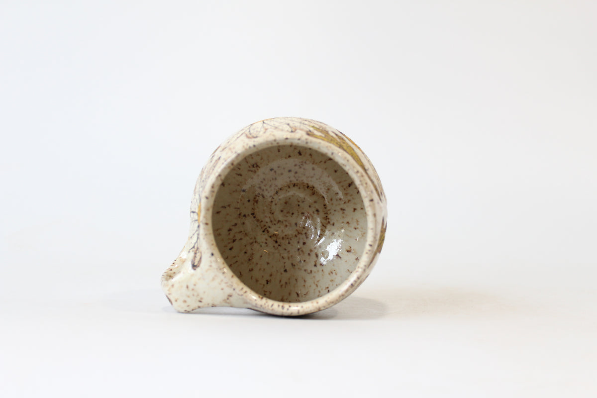 019. White Daisy Mug - 11oz.