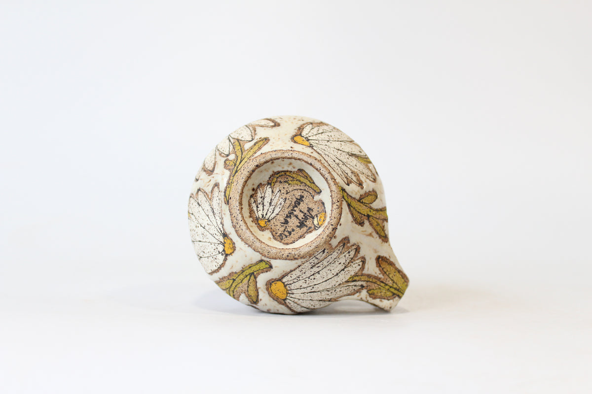 019. White Daisy Mug - 11oz.
