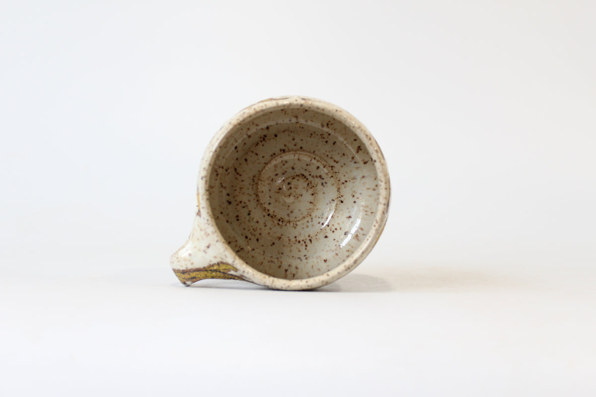 020. White Daisy Mug - 10oz.