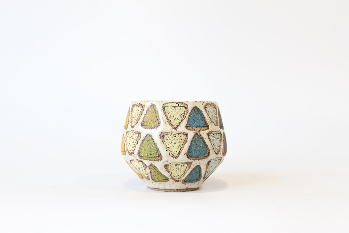 023. Rainbow Triangles Mug - 11oz.