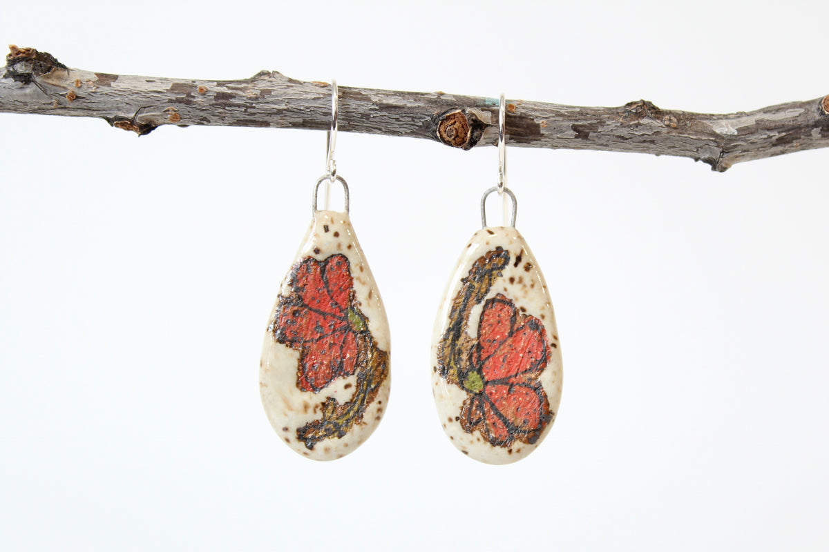 113. Red Flower Disk Earrings - 1"