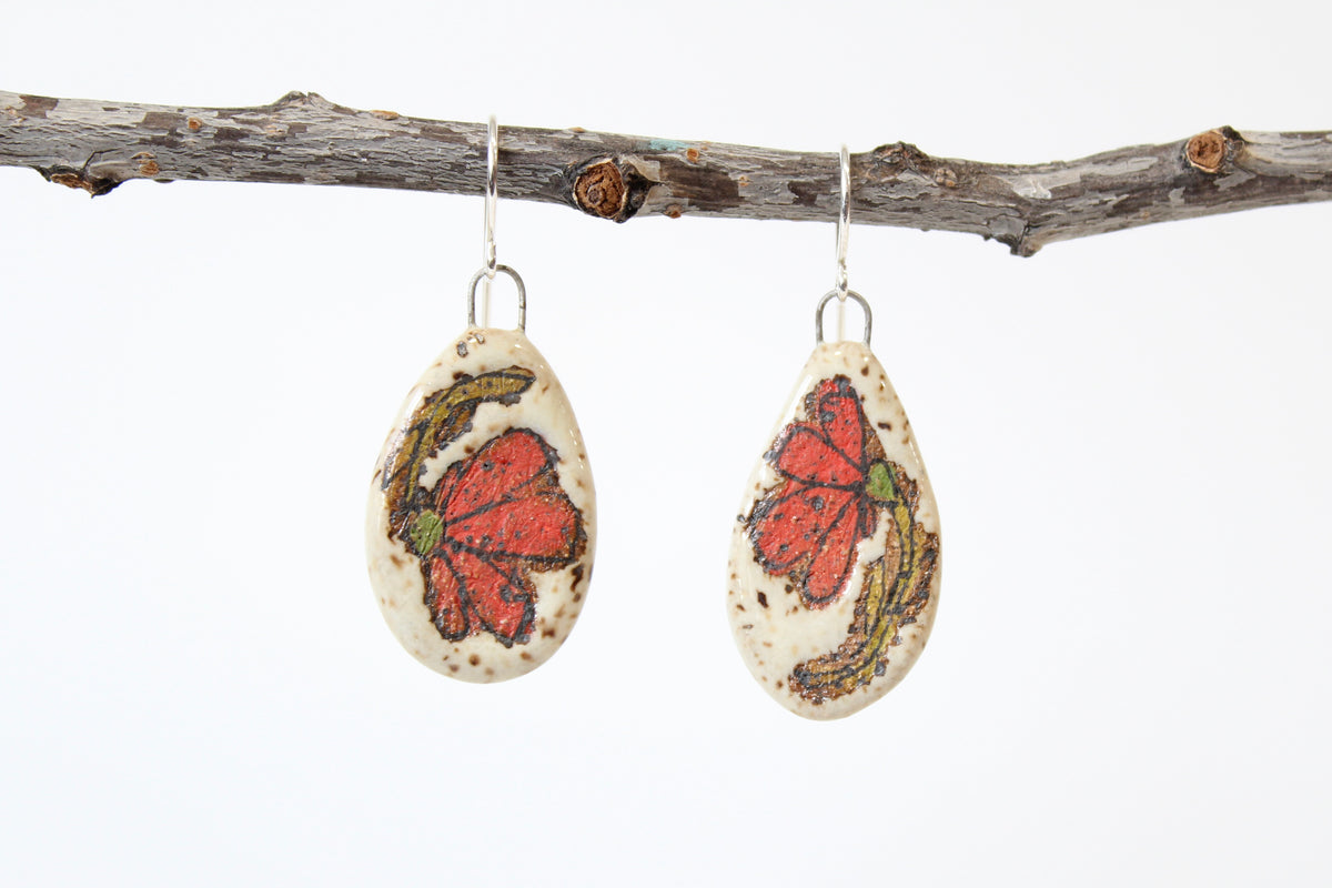 114. Red Flower Disk Earrings - 1"
