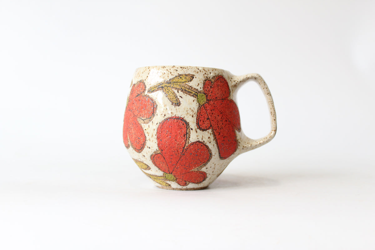 024. Red Flower Mug - 19oz.