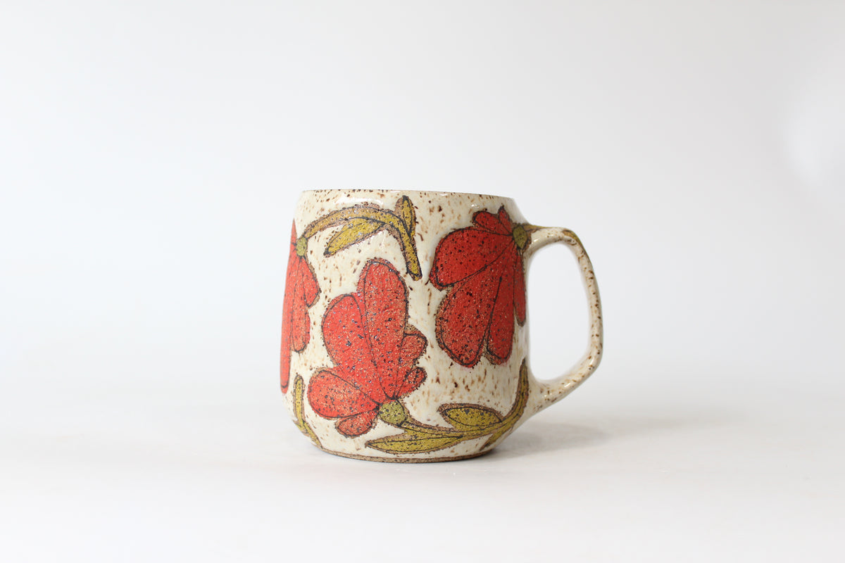 027. Red Flower Mug - 19oz.