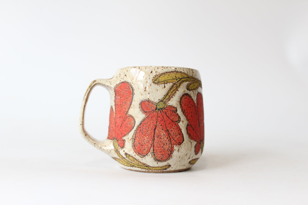 027. Red Flower Mug - 19oz.
