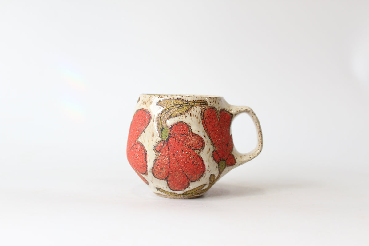 028. Red Flower Mug - 15oz.