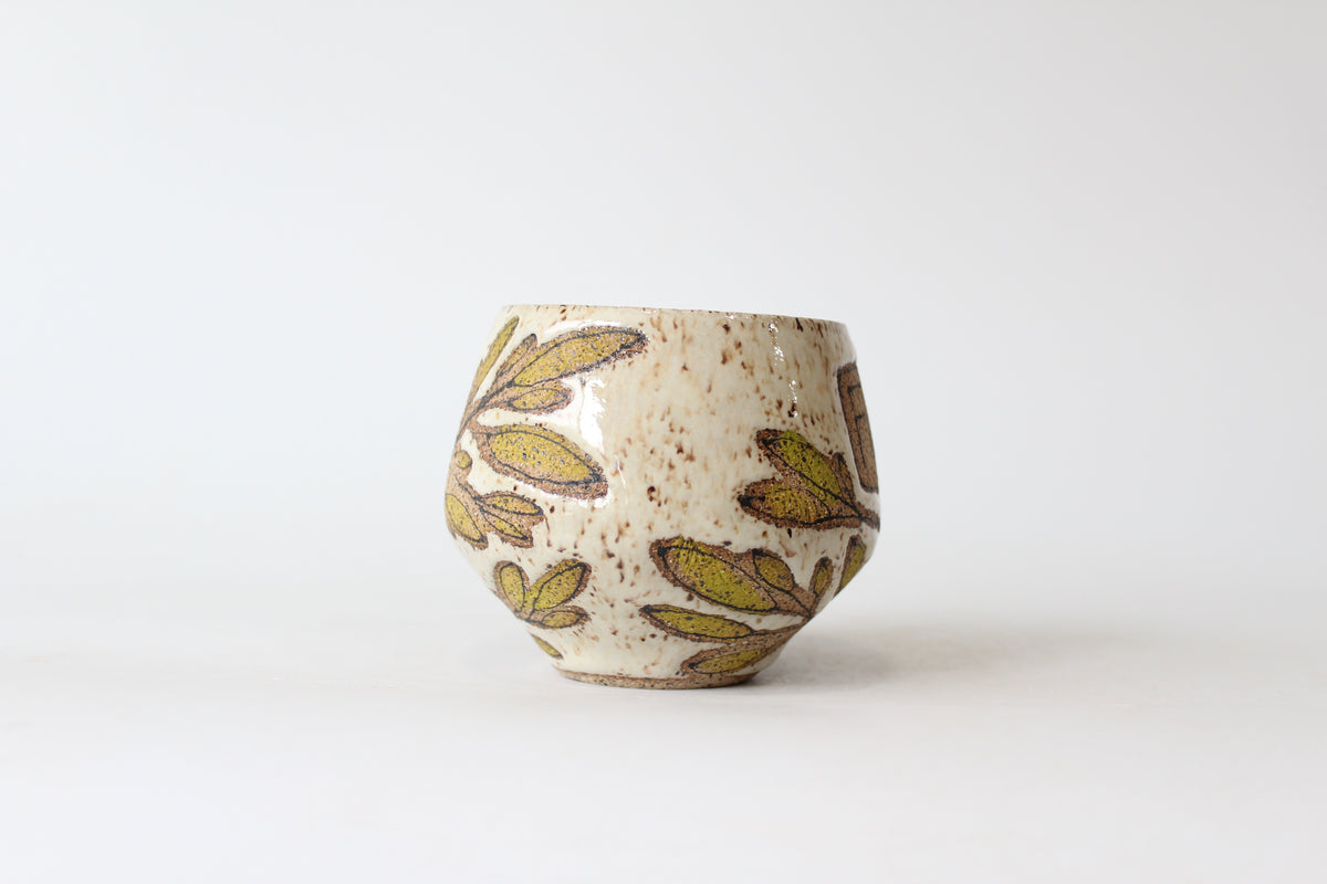 038. Orange Pissed off Bird Mug - 12oz.