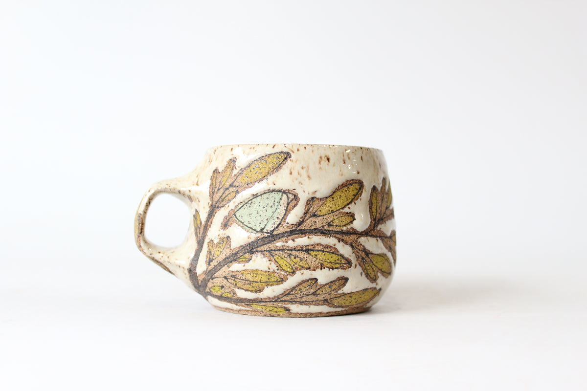 039. Light Teal Pissed off Bird Mug - 11oz.