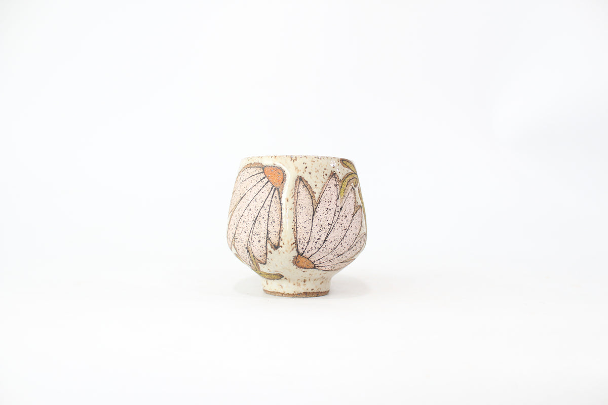 050. White Daisy Cup (no handle) - 11oz.
