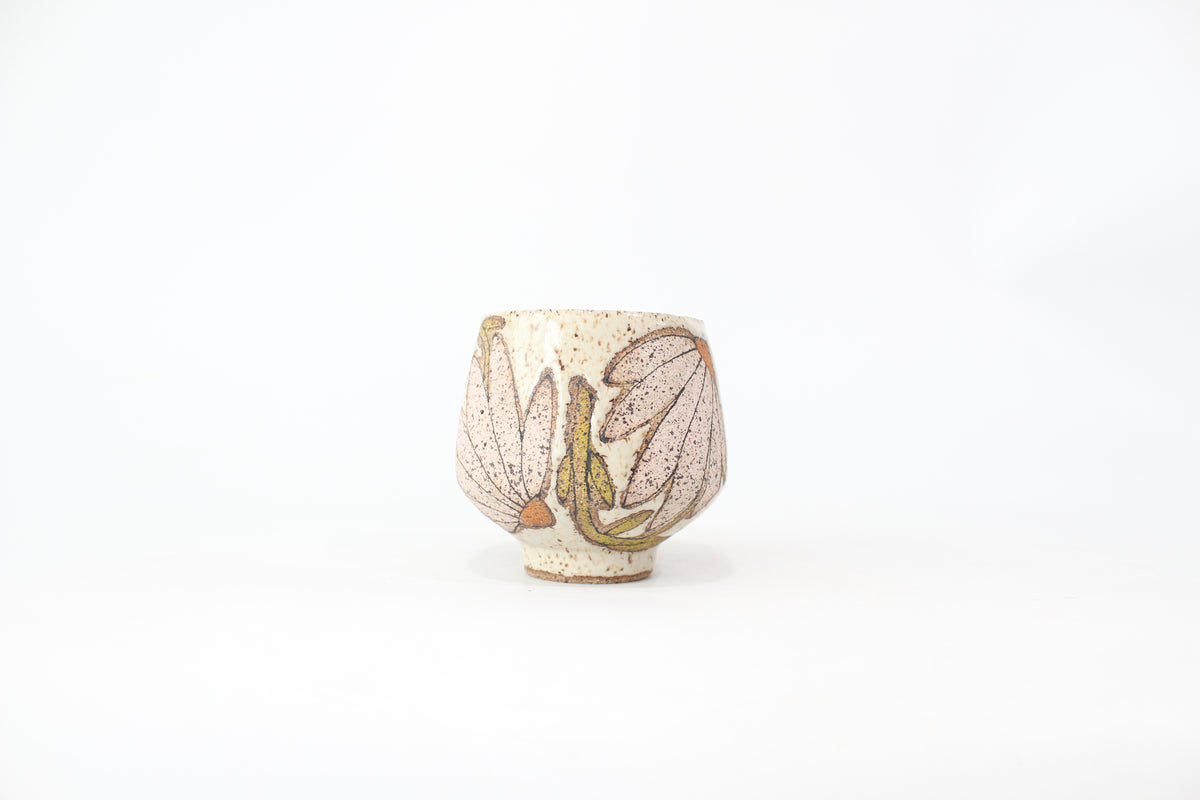 050. White Daisy Cup (no handle) - 11oz.