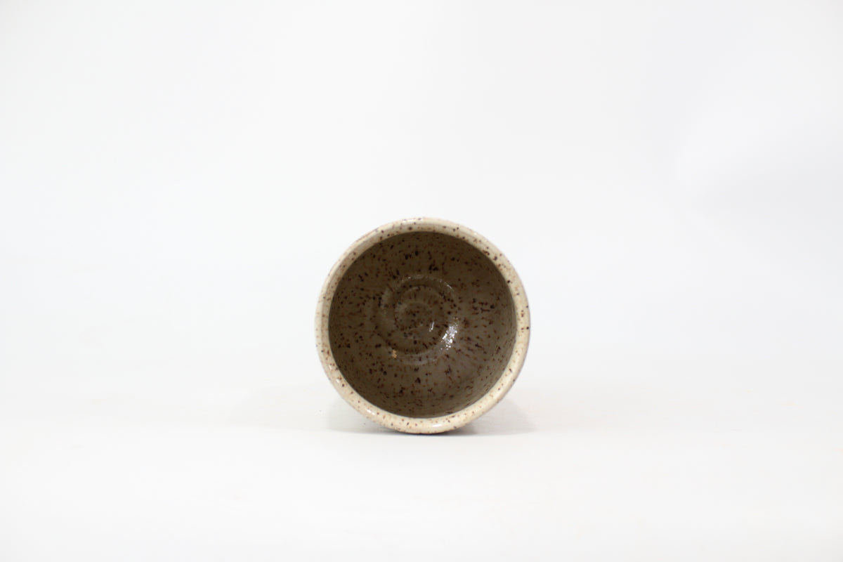 053. White Daisy Cup (no handle) - 17oz.