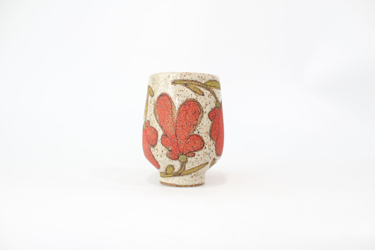 055. Red Flower Cup (no handle) - 13oz.