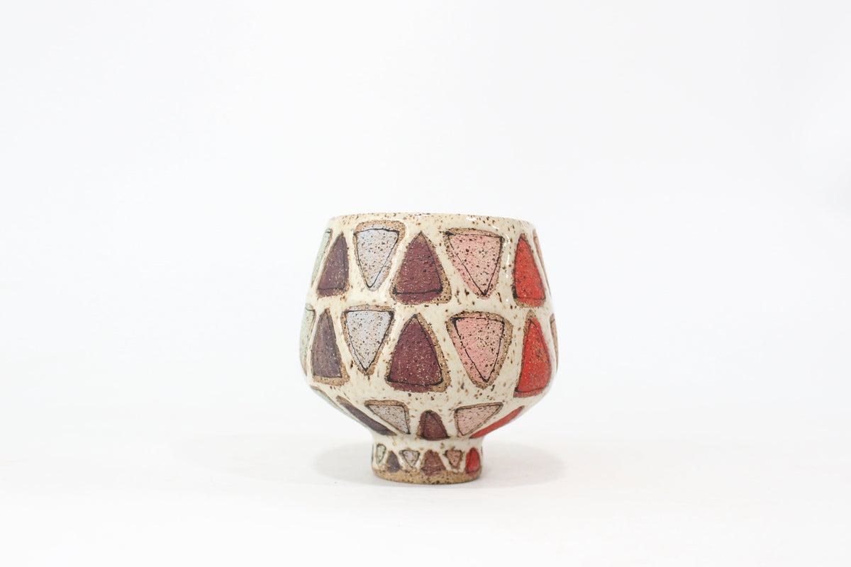 058. Rainbow Triangles Cup (no handle) - 10oz.