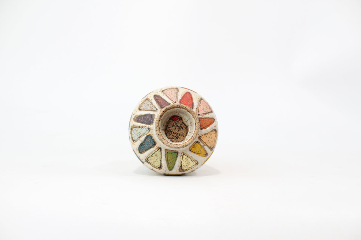 058. Rainbow Triangles Cup (no handle) - 10oz.