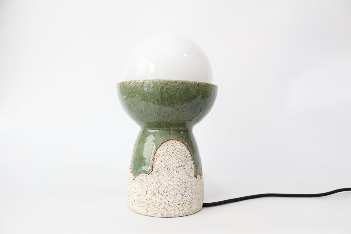 077. Cloud Globe Tabletop Lamp - approx. 11.25"h x 6.5"w (height without shade 8")